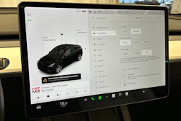 musta Tesla Model Y 2021 kuva 20.