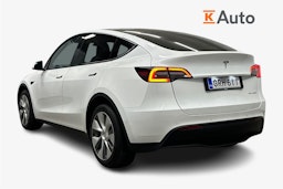 valkoinen Tesla Model Y 2021 kuva 2.