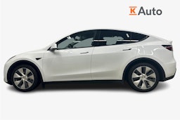 valkoinen Tesla Model Y 2021 kuva 6.