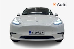 valkoinen Tesla Model Y 2021 kuva 5.