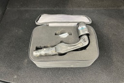 punainen Tesla Model Y 2021 kuva 29.