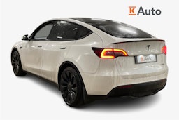 valkoinen Tesla Model Y 2022 kuva 2.