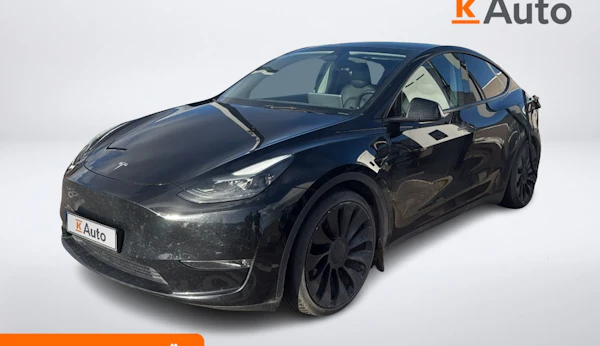 Tesla Model Y Performance | ENNAKKOMYYNNISSÄ |