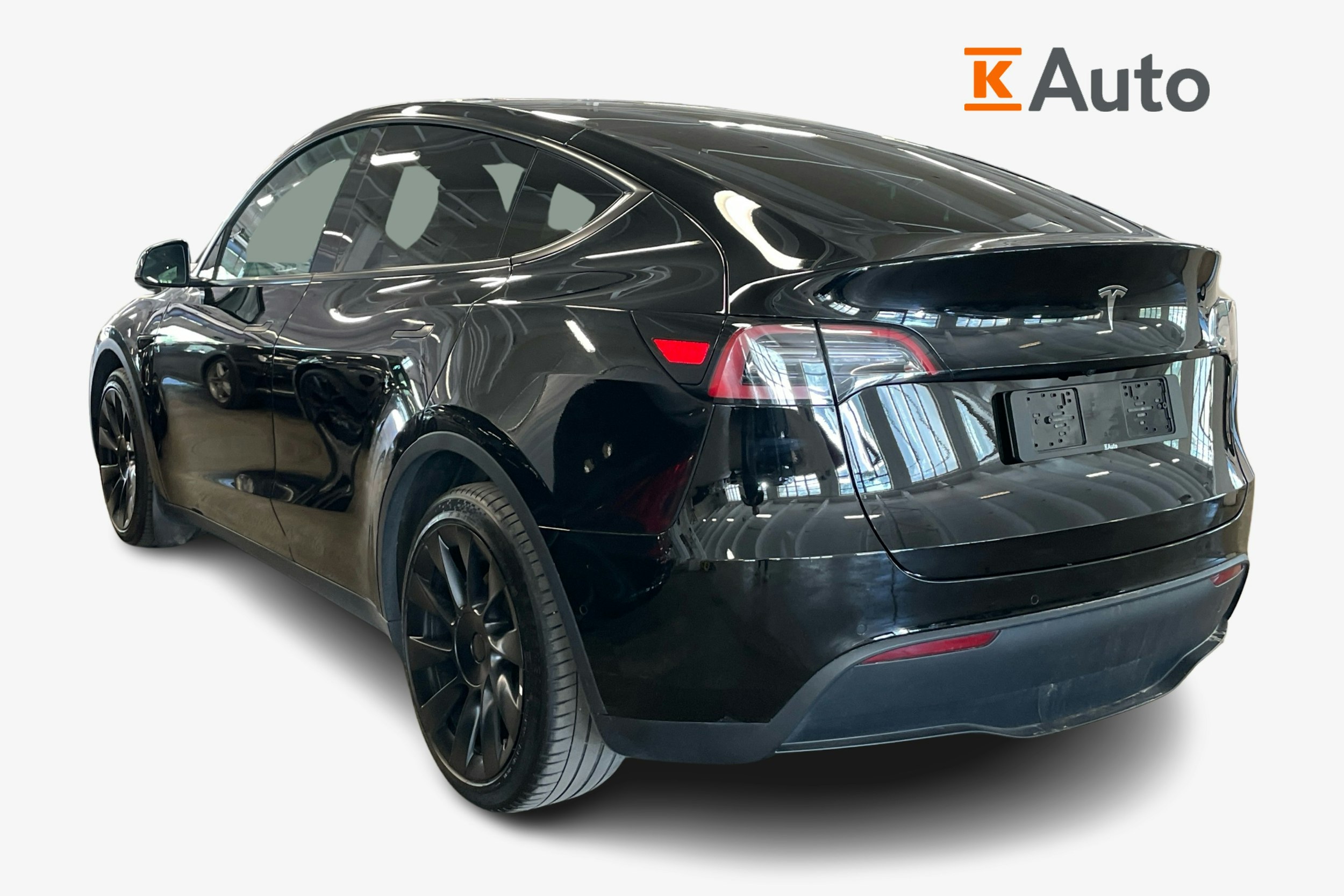 musta Tesla Model Y 2022 kuva 2.