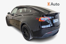 musta Tesla Model Y 2022 kuva 2.