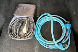 musta Tesla Model Y 2022 kuva 12.