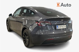 harmaa Tesla Model Y 2022 kuva 2.