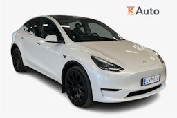 valkoinen Tesla Model Y 2022 kuva 1.