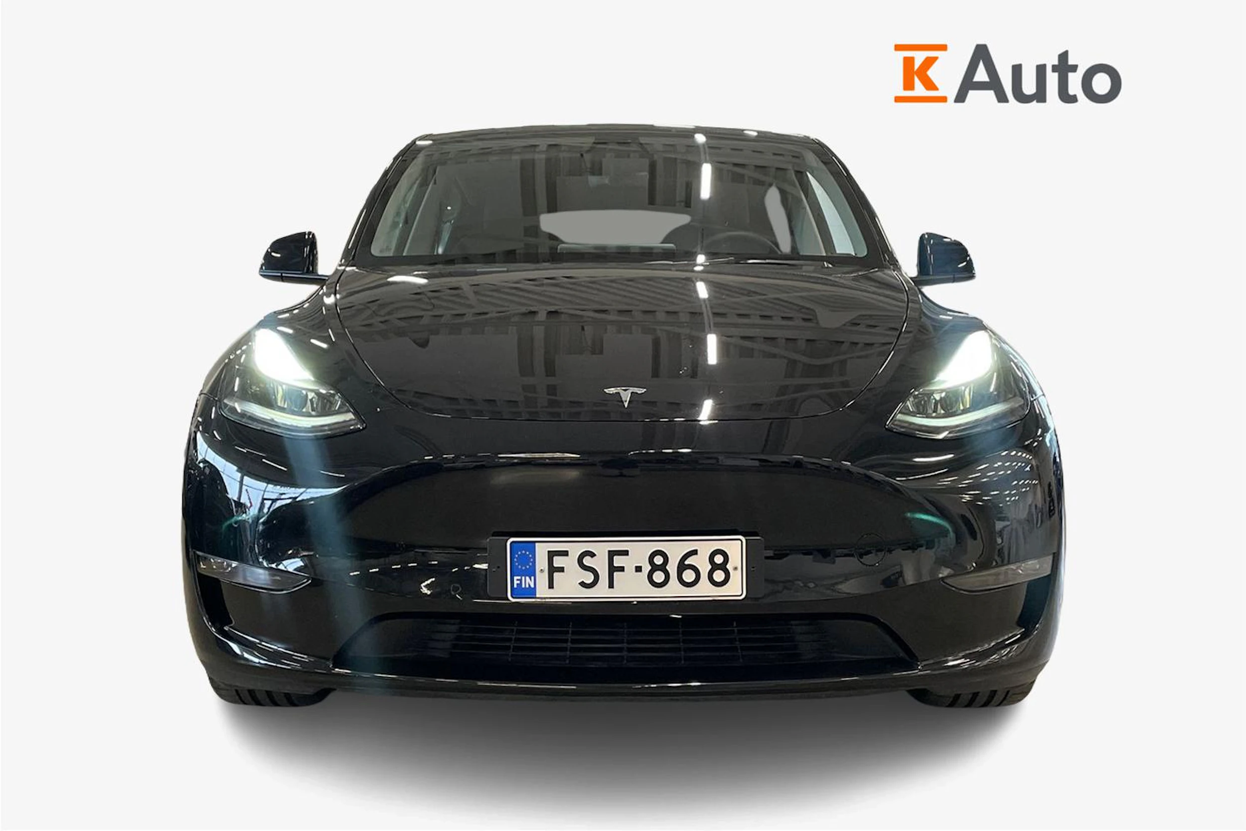 musta Tesla Model Y 2022 kuva 4.