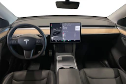 musta Tesla Model Y 2022 kuva 7.