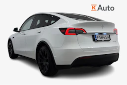 valkoinen Tesla Model Y 2022 kuva 3.