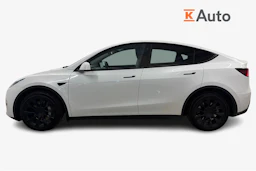 valkoinen Tesla Model Y 2022 kuva 7.