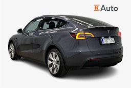 harmaa Tesla Model Y 2022 kuva 2.