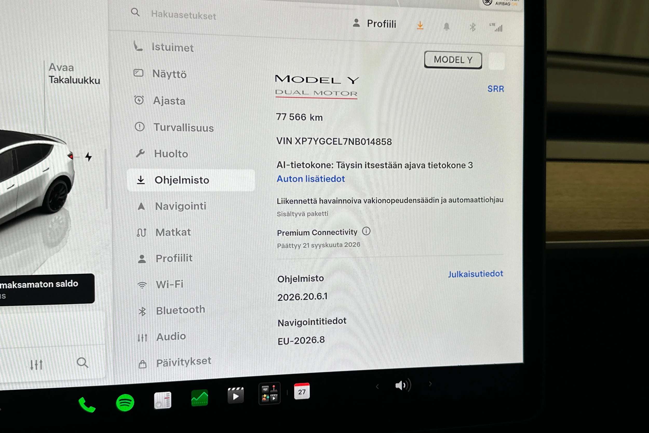 valkoinen Tesla Model Y 2022 kuva 27.