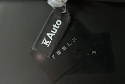 valkoinen Tesla Model Y 2022 kuva 44.