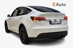valkoinen Tesla Model Y 2022 kuva 2.
