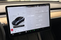 Harmaa Tesla Model Y 2022 kuva 12.