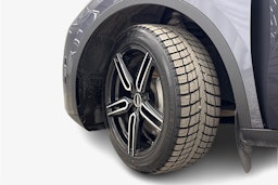 Harmaa Tesla Model Y 2022 kuva 23.