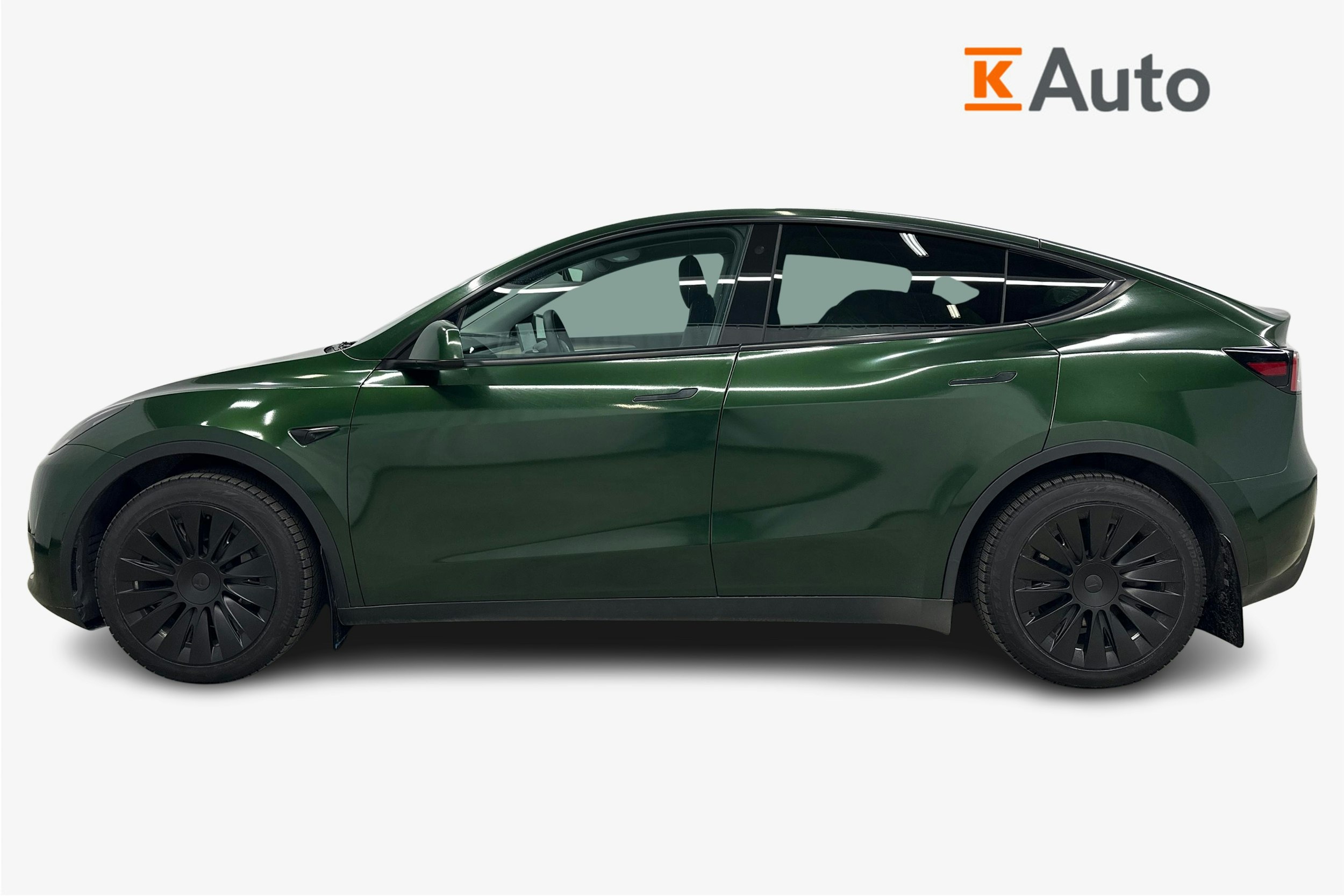 Sininen Tesla Model Y 2022 kuva 6.