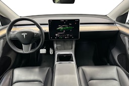 Sininen Tesla Model Y 2022 kuva 9.