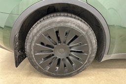 Sininen Tesla Model Y 2022 kuva 22.