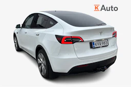 valkoinen Tesla Model Y 2022 kuva 2.