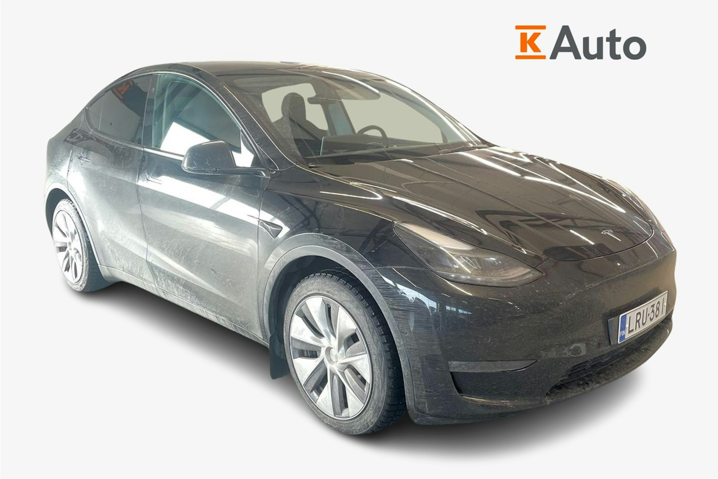 musta Tesla Model Y 2022 kuva 1.