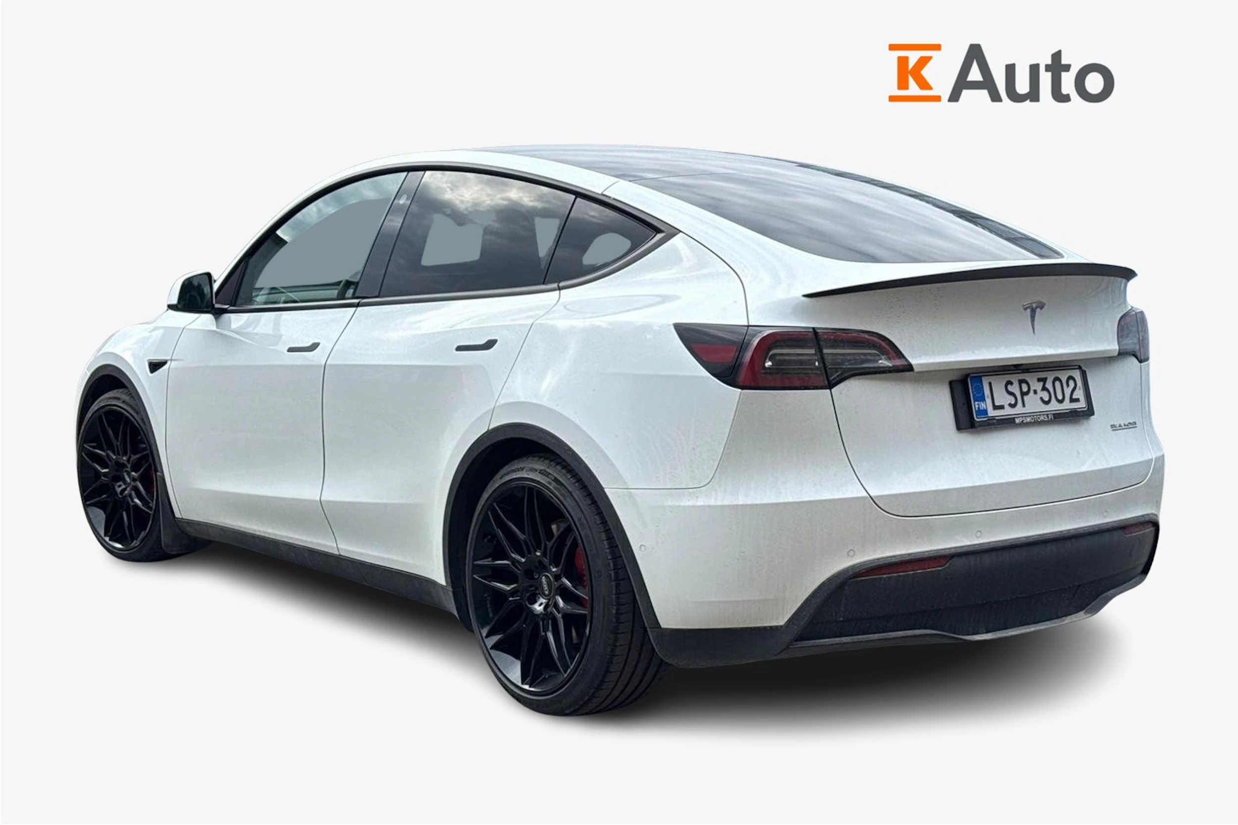 valkoinen Tesla Model Y 2022 kuva 2.