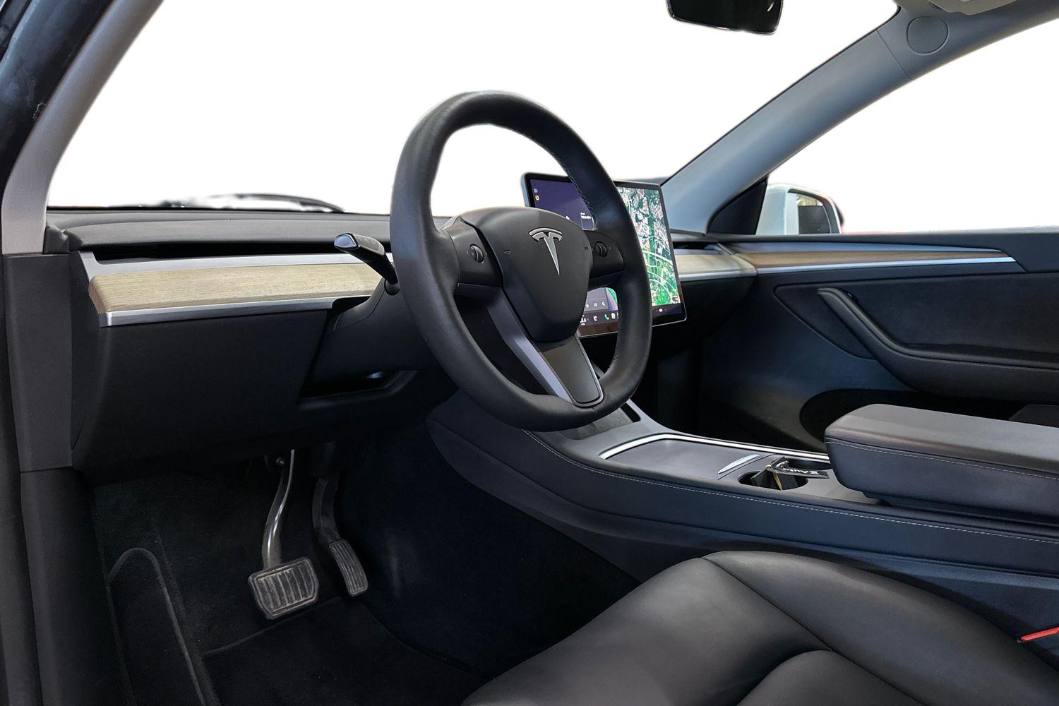 Tesla Model Y Long Range 2022, bild 6/26