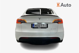 valkoinen Tesla Model Y 2022 kuva 3.
