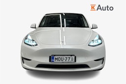 valkoinen Tesla Model Y 2022 kuva 5.