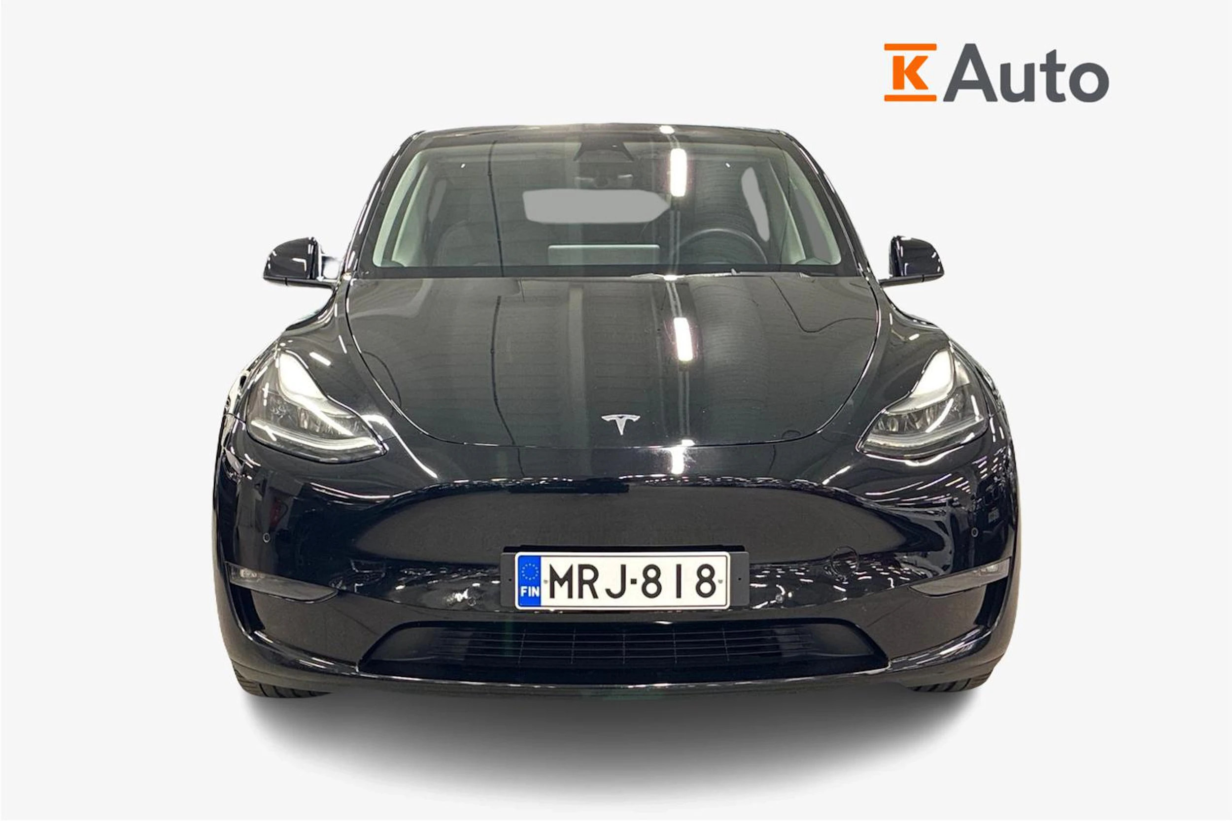 musta Tesla Model Y 2022 kuva 4.