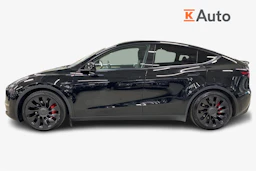 musta Tesla Model Y 2022 kuva 5.