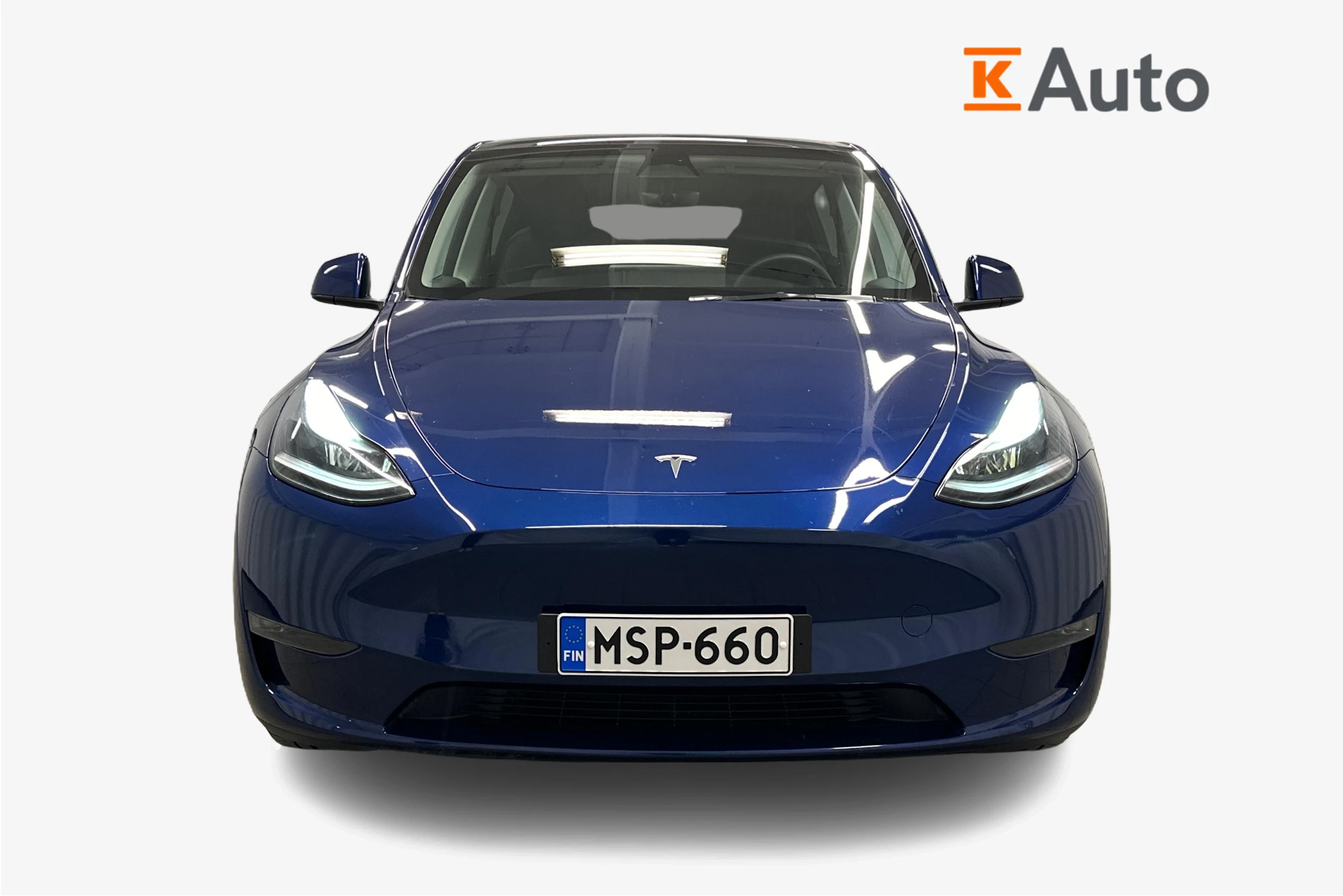 sininen Tesla Model Y 2022 kuva 4.