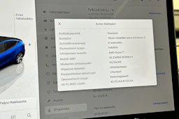sininen Tesla Model Y 2022 kuva 23.