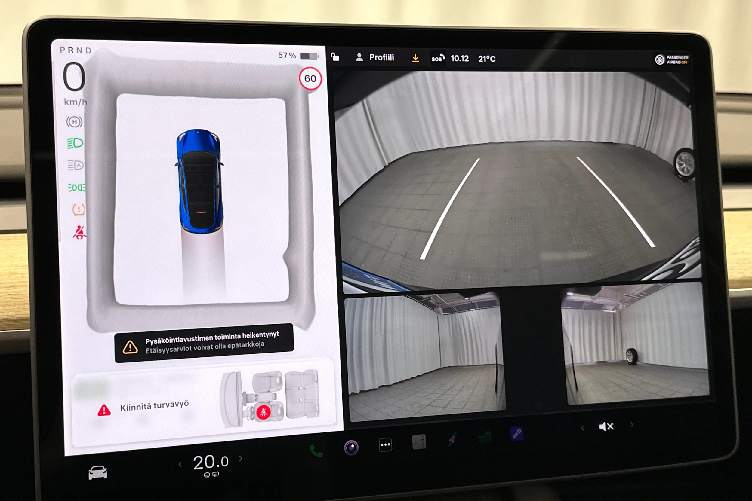 sininen Tesla Model Y 2022 kuva 30.