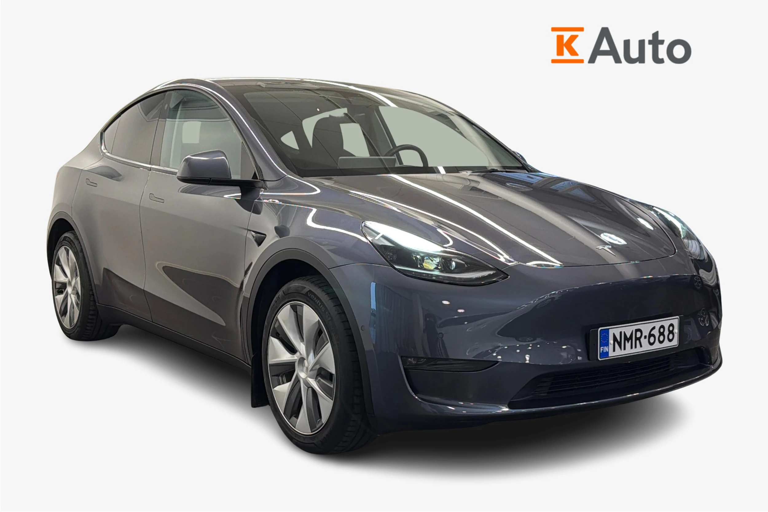 harmaa Tesla Model Y 2022 kuva 1.