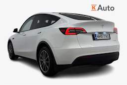 valkoinen Tesla Model Y 2022 kuva 2.