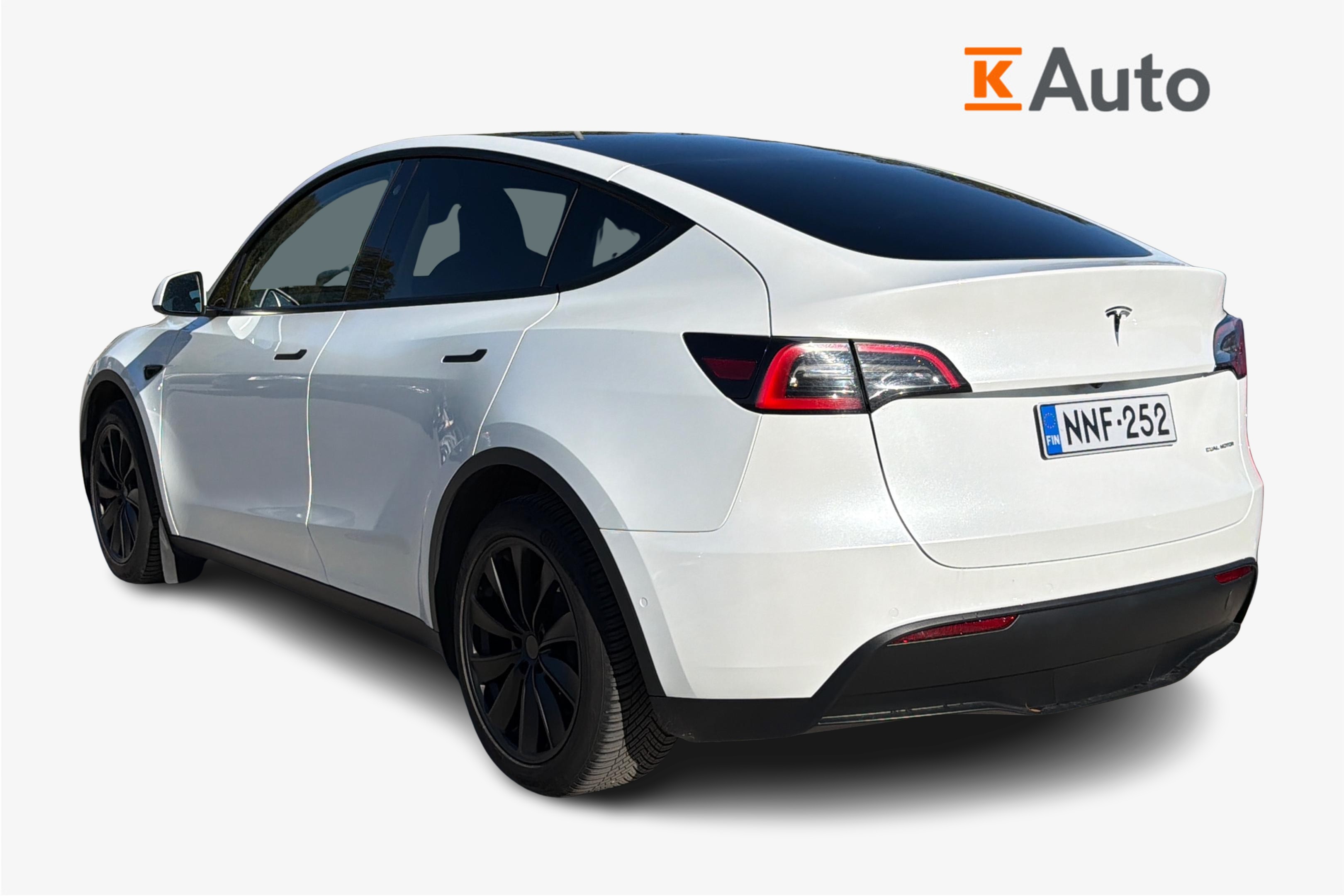 Tesla Model Y Long Range 2022, kuva 2/3