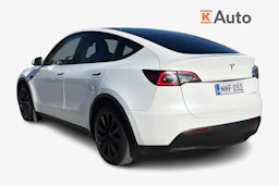 valkoinen Tesla Model Y 2022 kuva 2.
