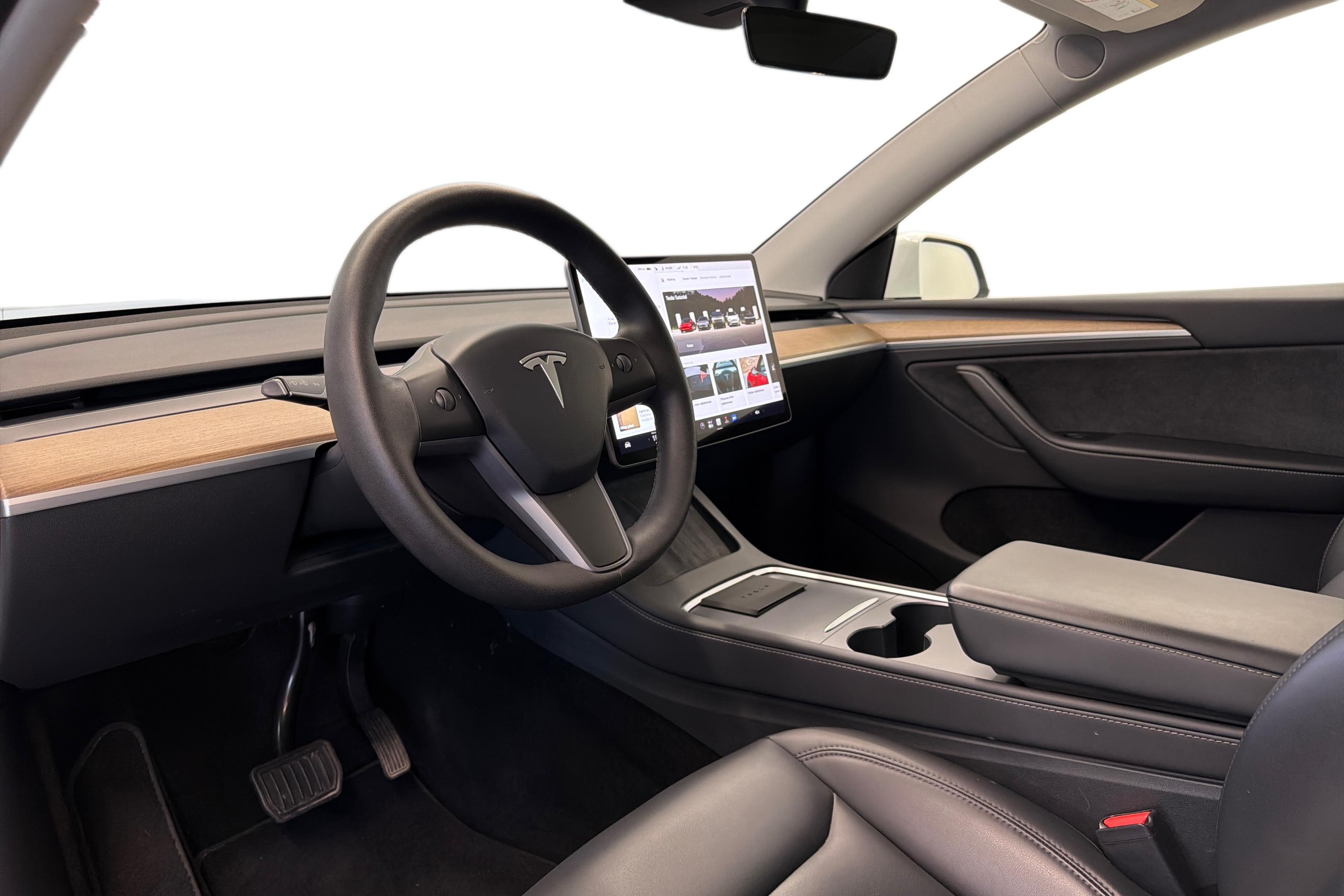 Tesla Model Y Long Range 2022, bild 6/29