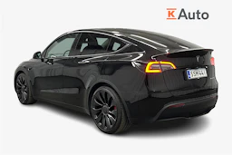musta Tesla Model Y 2022 kuva 3.