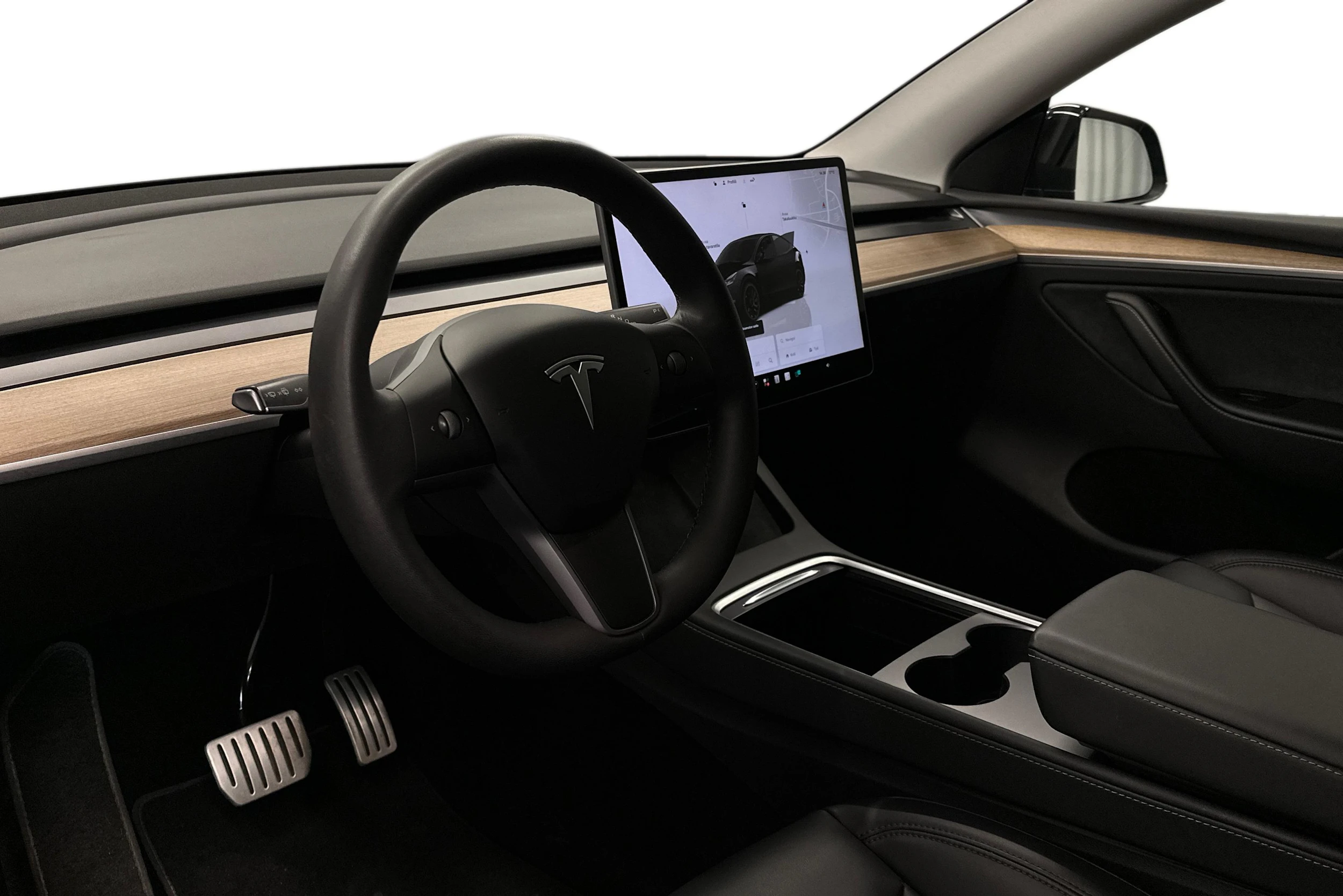 musta Tesla Model Y 2022 kuva 8.