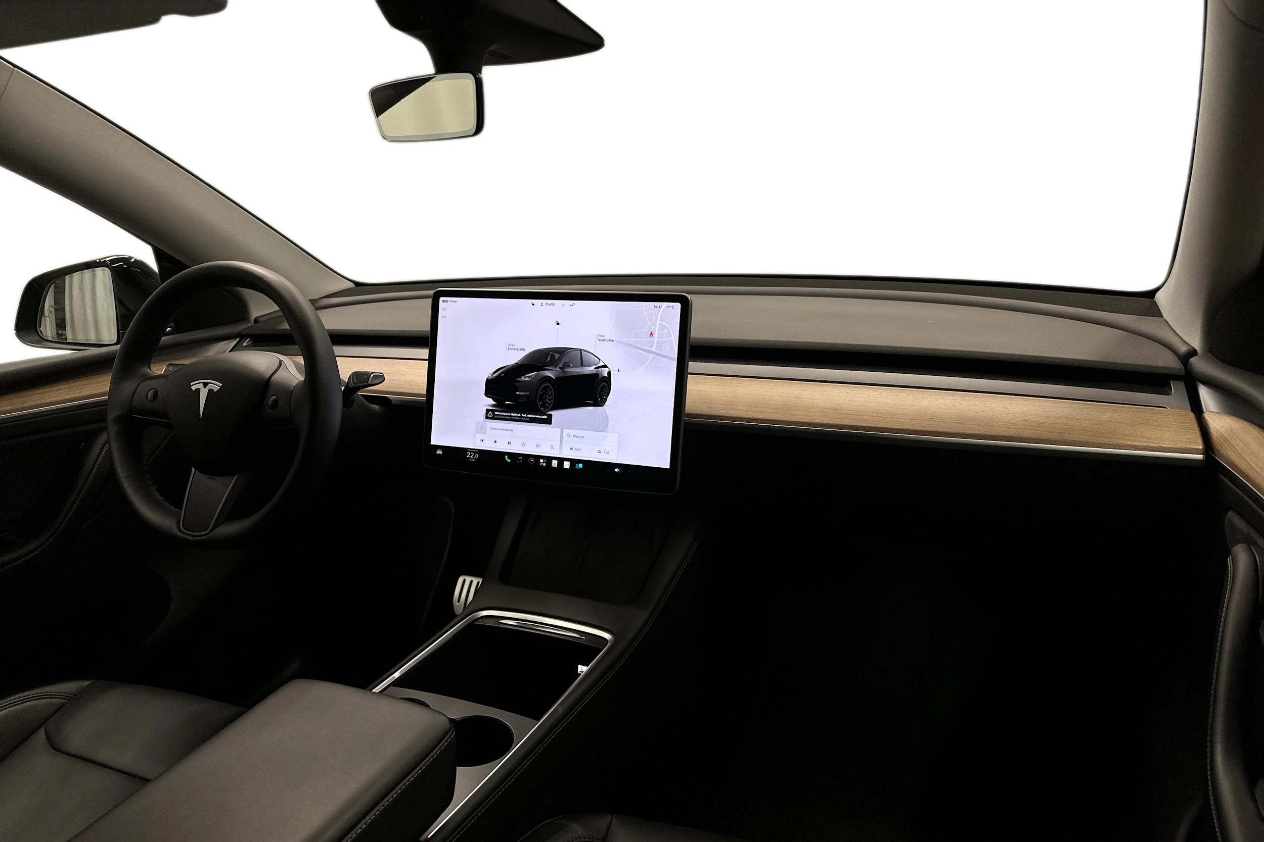 musta Tesla Model Y 2022 kuva 9.