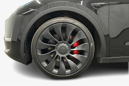 musta Tesla Model Y 2022 kuva 12.