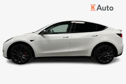 valkoinen Tesla Model Y 2022 kuva 7.