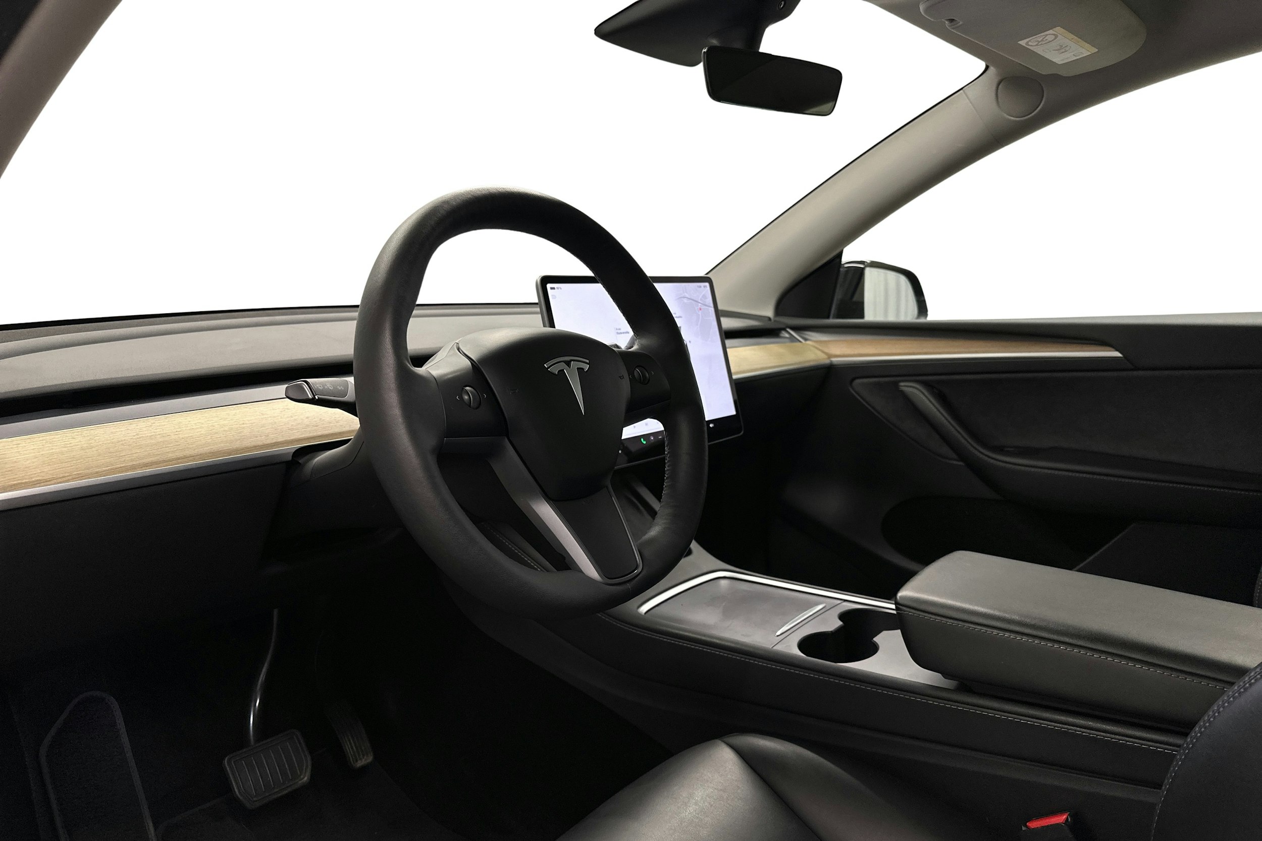 musta Tesla Model Y 2022 kuva 6.