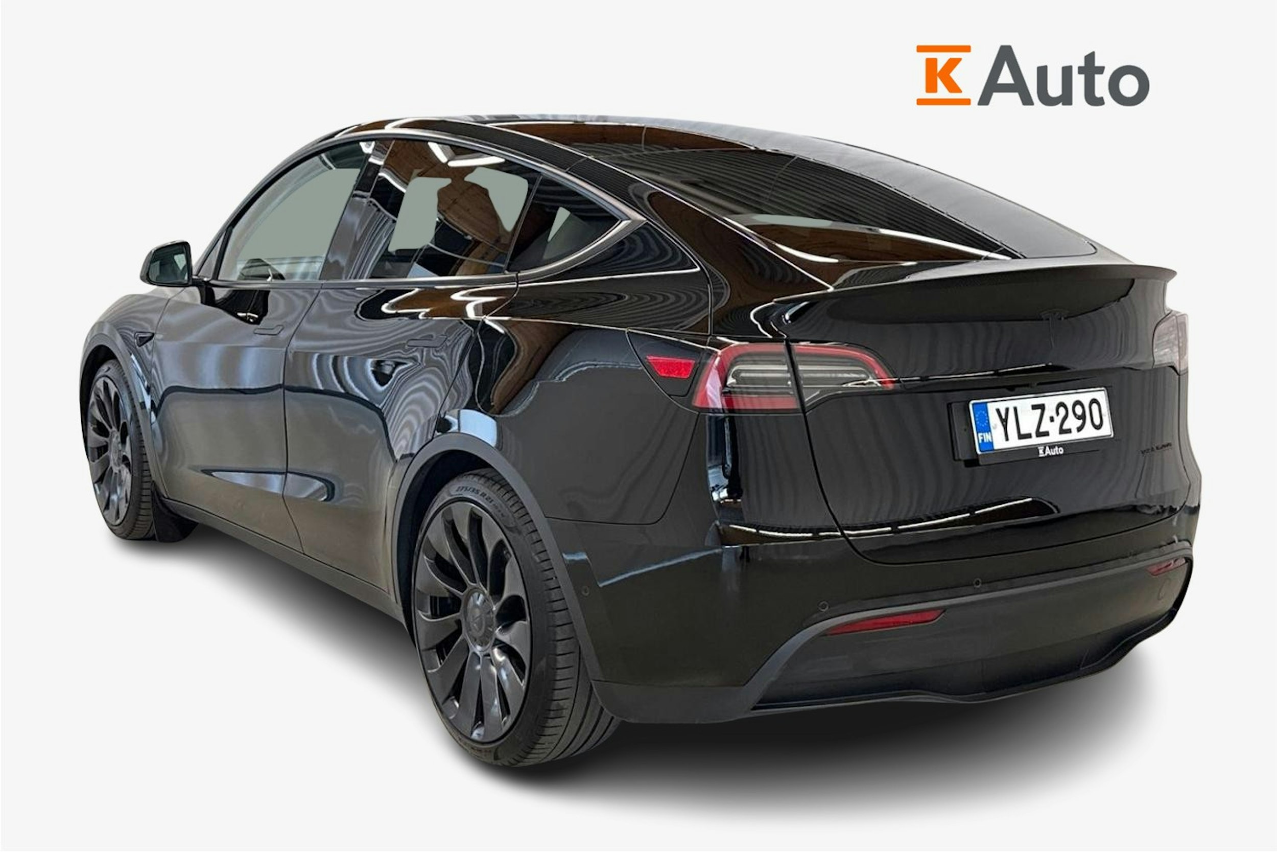 musta Tesla Model Y 2022 kuva 2.