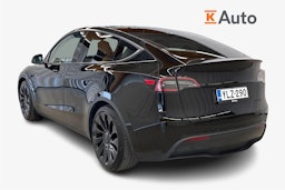 musta Tesla Model Y 2022 kuva 2.