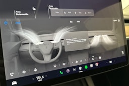 musta Tesla Model Y 2022 kuva 23.